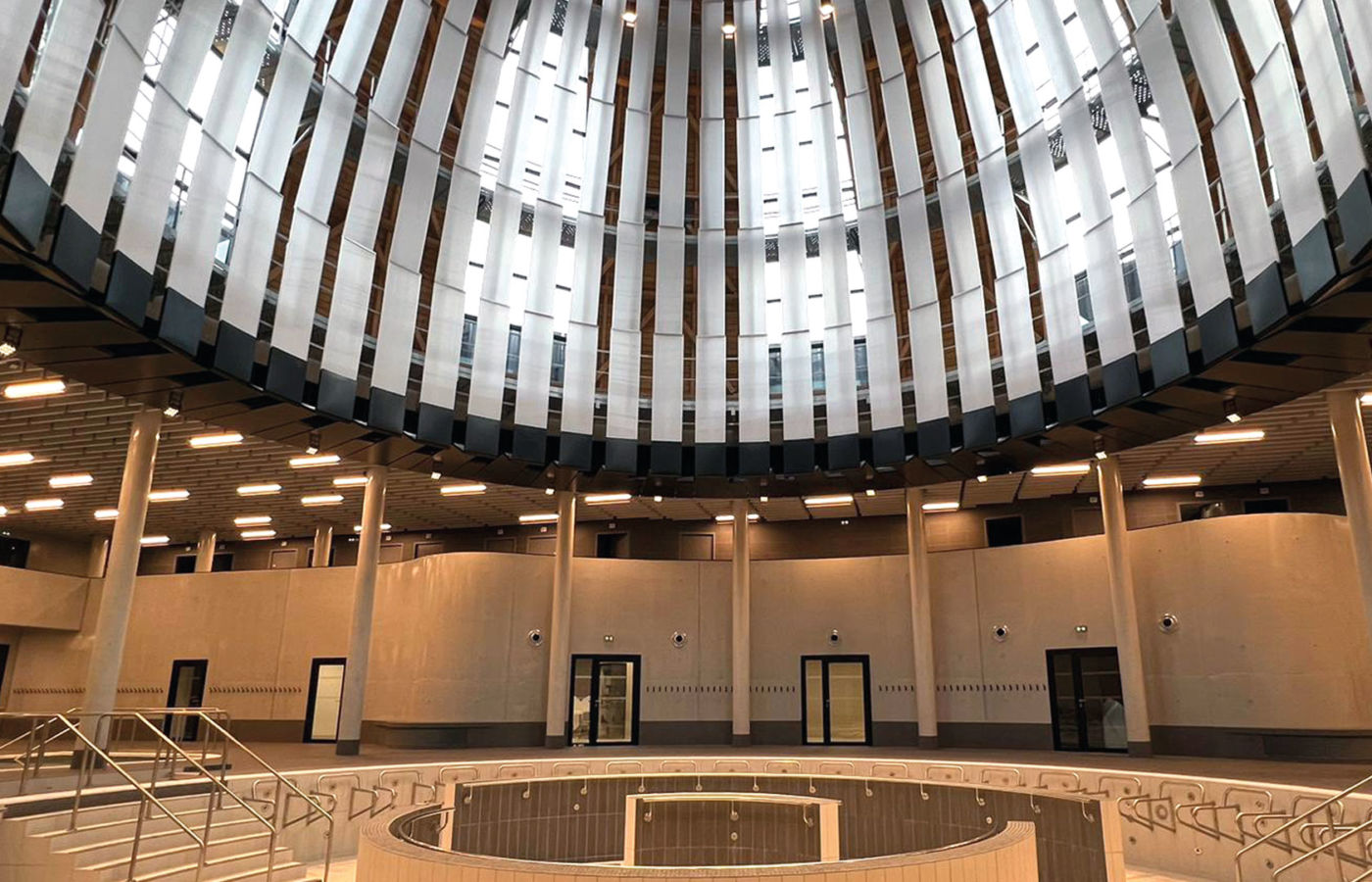 svf_Portes-coupe-feu-vitrées-2-vantaux-sous-coupole-2-Couv